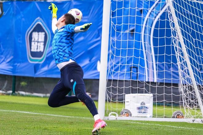 KAIYUN SPORTS-法甲冲刺阶段再迎强敌；里尔门线救险；主帅态度——悬念犹存；资深球员宣示担当的简单介绍-KAIYUN SPORTS